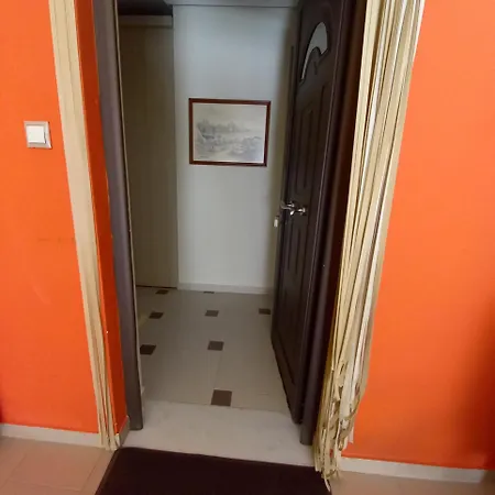 ταξιδιώτες Travellers * メガロポリス